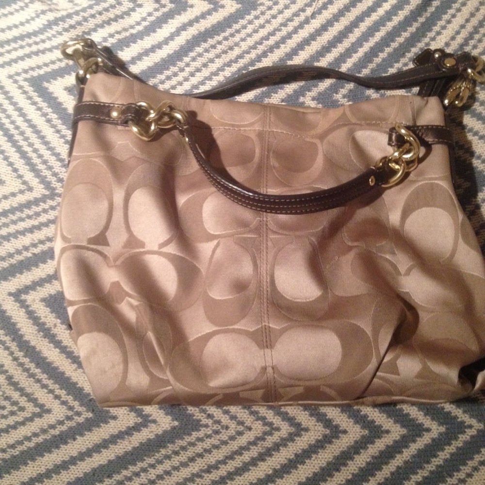 Coach signature Brooke